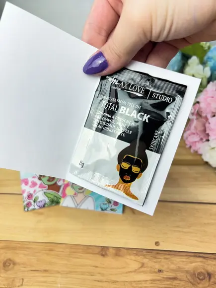 Máscara Skin Care + Card Dia das Mulheres