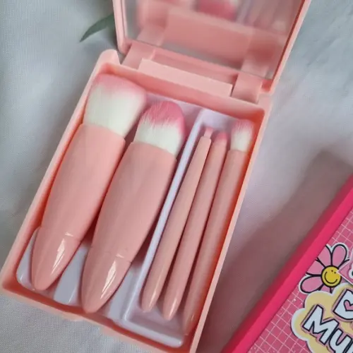 Pincéis de Maquiagem com Estojo e Espelho - Dia da Mulher
