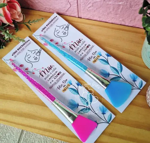 Pincel de Silicone Skin Care + Cartão para Dia das Mães