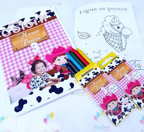 Kit de colorir A Fazendinha - revista + giz