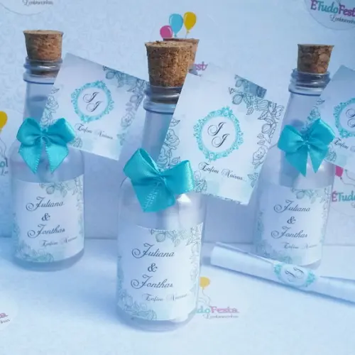 Lembrancinha personalizada de noivado / casamento