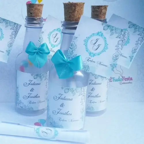 Lembrancinha personalizada de noivado / casamento