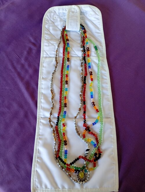 Bolsa para guias de umbanda e candomblé.