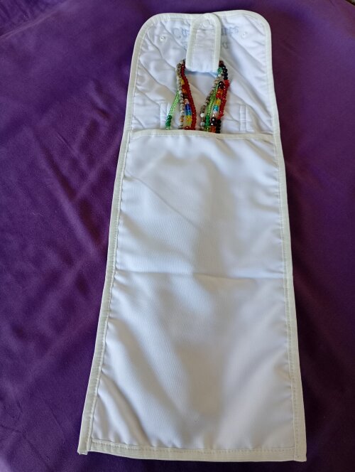 Bolsa para guias de umbanda e candomblé.