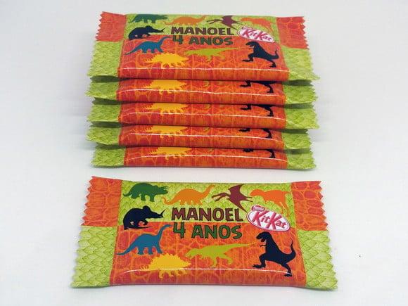 Capa Kit Kat Dinossáuro