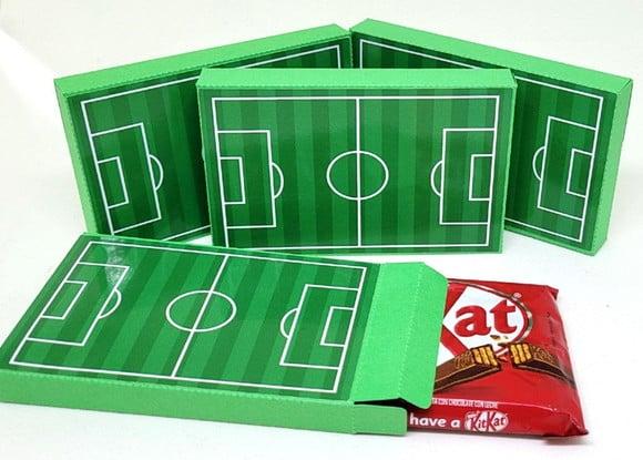 Kit Nº3 40 Caixas Campo de Futebol para Kit Kat
