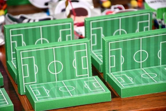 Kit Nº5 100 Caixas Campo de Futebol para Kit Kat