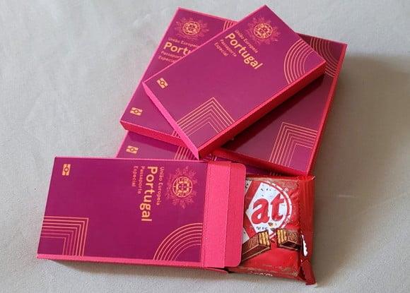 Kit Nº5 100 Caixas para Kit Kat Passaporte Português Viagem
