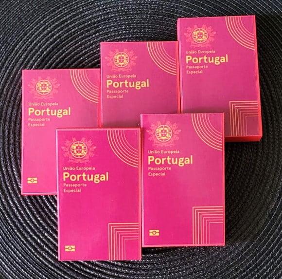 Kit Nº5 100 Caixas para Kit Kat Passaporte Português Viagem