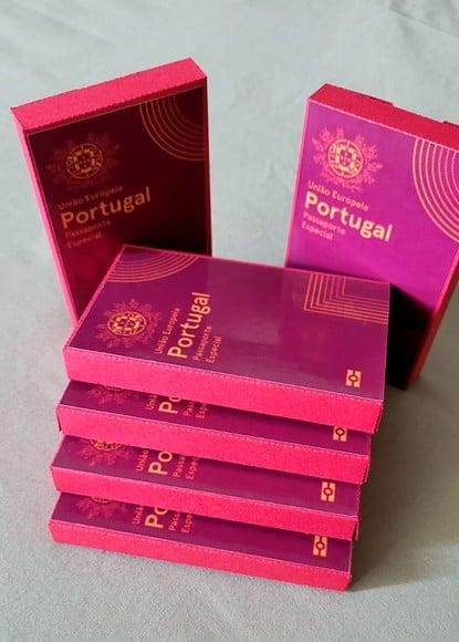 Kit Nº5 100 Caixas para Kit Kat Passaporte Português Viagem