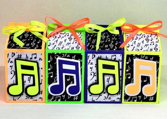 Kit 12 Caixas Milk Neon Nota Musical com Aplique 3d