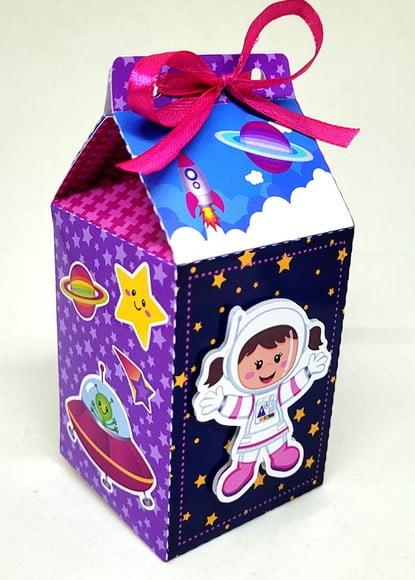 Kit 14 Caixas Milk Astronauta Menina com Aplique 3d