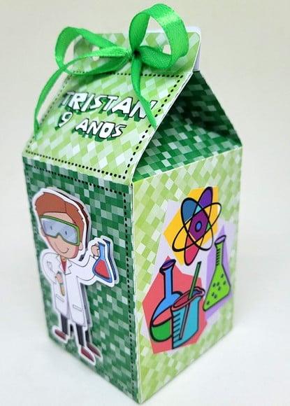 Kit 14 Caixas Milk Menino Cientista com Aplique 3d