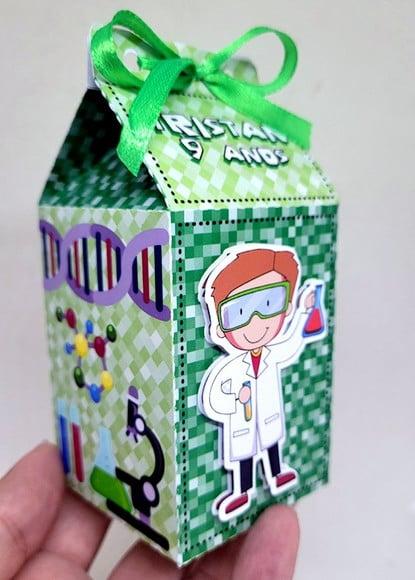 Kit 14 Caixas Milk Menino Cientista com Aplique 3d