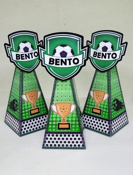 Kit 14 Caixas Pirâmide Futebol com Aplique 3D