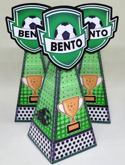 Kit 14 Caixas Pirâmide Futebol com Aplique 3D