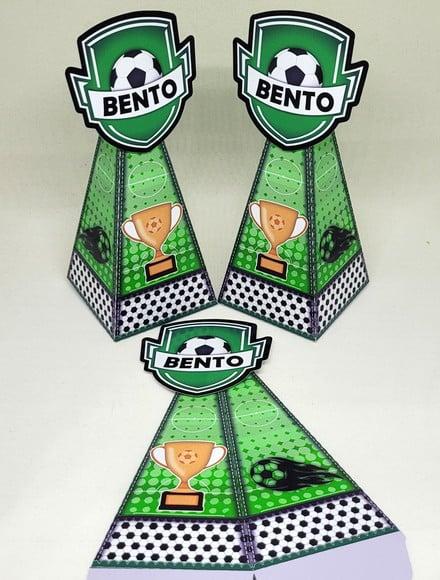 Kit 14 Caixas Pirâmide Futebol com Aplique 3D