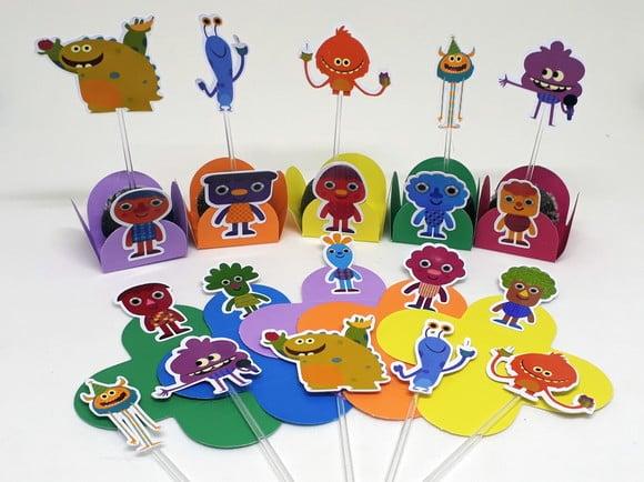 Kit 4 Forminha + Toper Docinho Super Simple Songs = 60 Itens