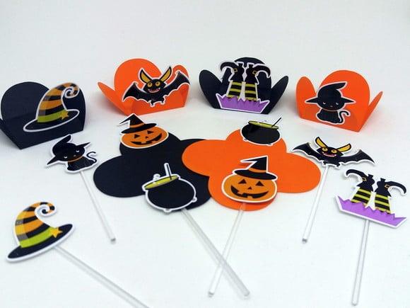 Kit com 60 itens Forminhas e Toper Docinhos Hallowen