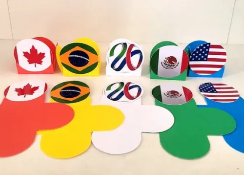 Kit Forminhas + Toper Docinhos c/ 60 Itens Copa 2026