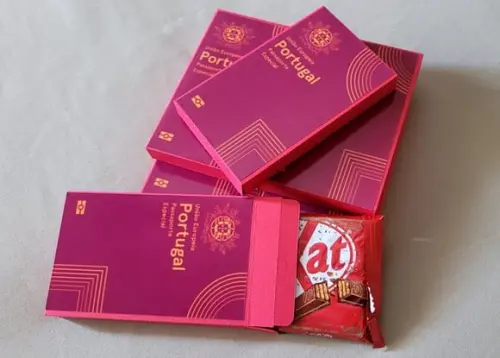 Kit Nº5 100 Caixas para Kit Kat Passaporte Português Viagem