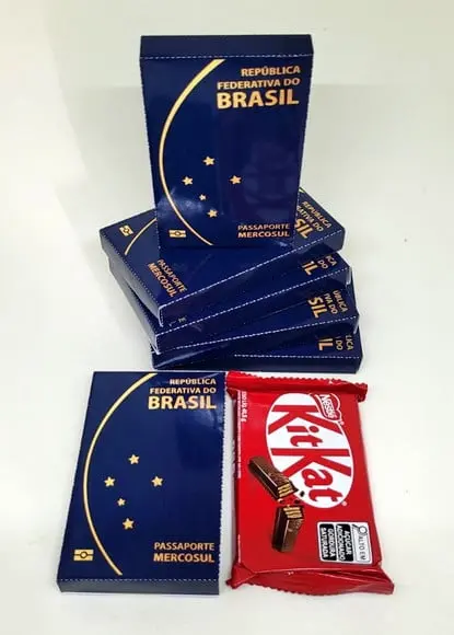 Kit Nº5 100 Caixas para Kit Kat Passaporte Brasil Viagem