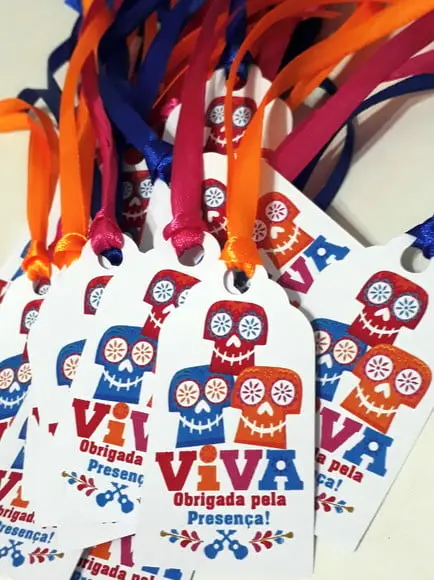 Tag de Agradecimento com Fita Cetim Viva a Vida É Uma Festa