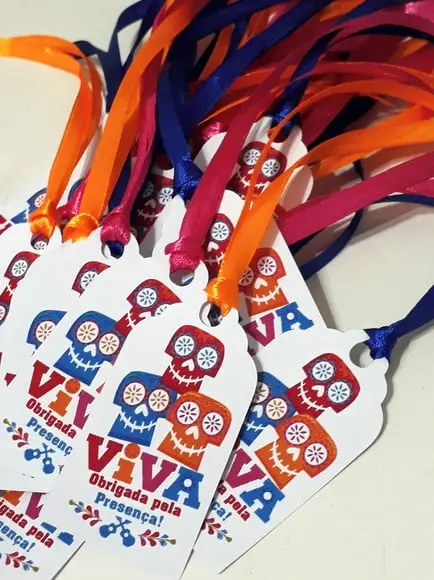 Tag de Agradecimento com Fita Cetim Viva a Vida É Uma Festa
