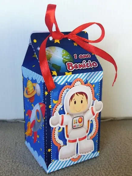 Kit 12 Caixas Milk Astronauta com Aplique 3d