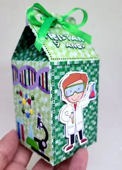 Kit 14 Caixas Milk Menino Cientista com Aplique 3d