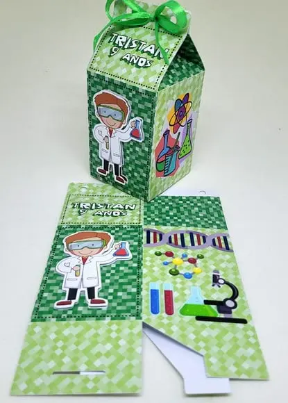 Kit 14 Caixas Milk Menino Cientista com Aplique 3d