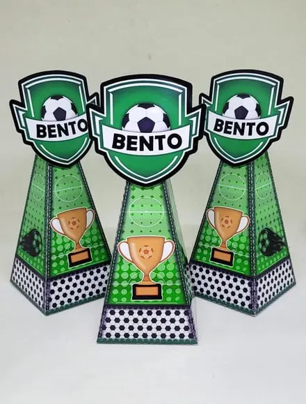 Kit 14 Caixas Pirâmide Futebol com Aplique 3D