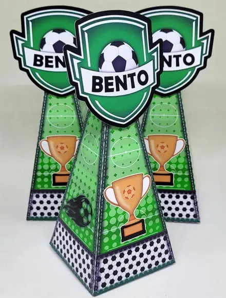 Kit 14 Caixas Pirâmide Futebol com Aplique 3D