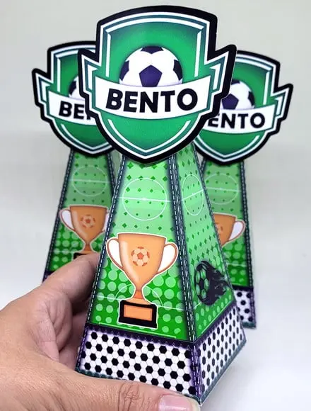 Kit 14 Caixas Pirâmide Futebol com Aplique 3D