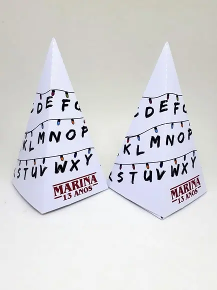 Kit 14 Caixas Pirâmide Stranger Things