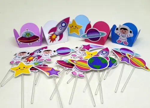 Kit com 60 Itens Forminhas e Toper Astronauta Menina