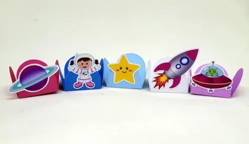 Kit com 60 Itens Forminhas e Toper Astronauta Menina