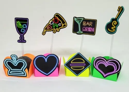 Kit Com 60 Itens Forminhas E Toper Neon