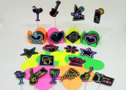 Kit Com 60 Itens Forminhas E Toper Neon