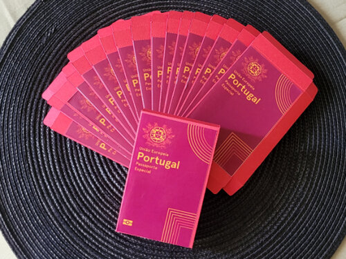 Kit Nº4 50 Caixas para Kit Kat Passaporte Português Viagem