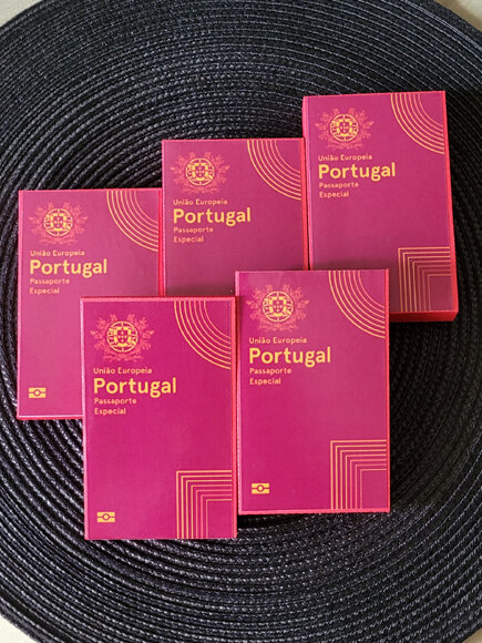 Kit Nº2 30 Caixas para Kit Kat Passaporte Português Viagem