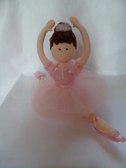 Boneca de pano Bailarina articulada braços