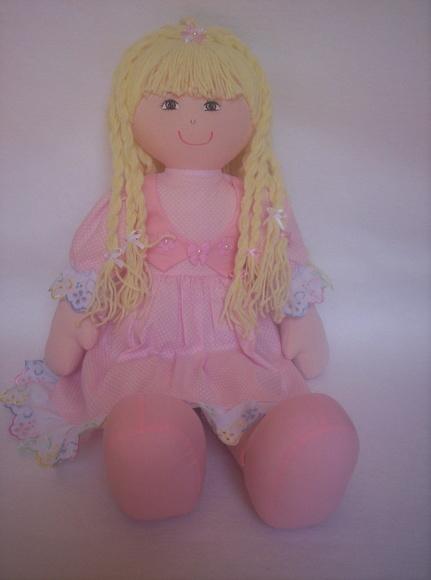 Boneca de Pano Brincar e Decorar