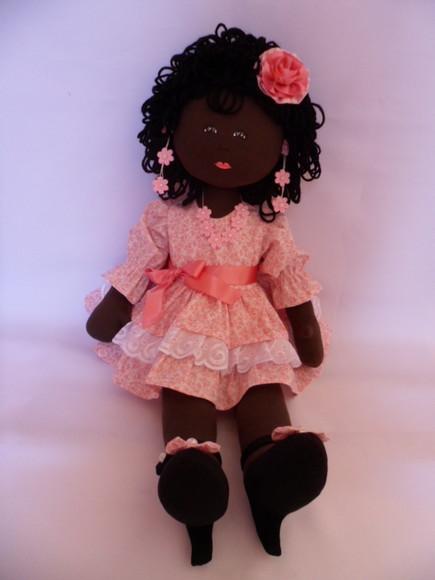 Boneca de pano grande Negra