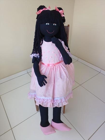 Boneca de Pano Negra 1 Metro e 40 cm Articulada