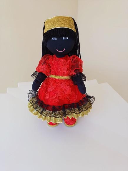 Boneca de Pano Negra Articulada Eventos e Decoraçao