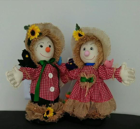 Espantalhos Casal Bonecos de Pano 48 cm