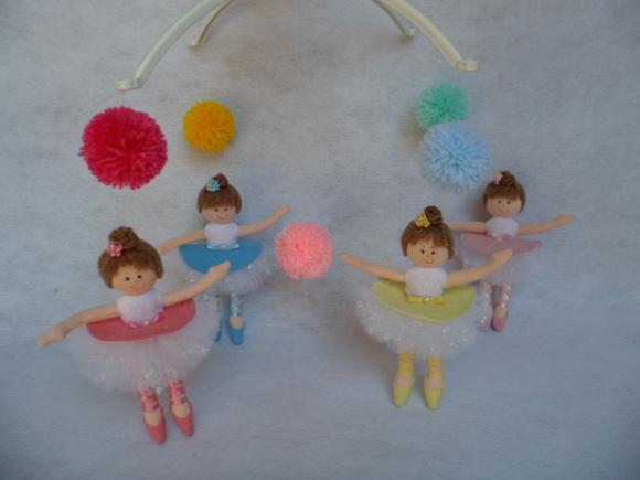 Móbile de berço musical bailarinas.