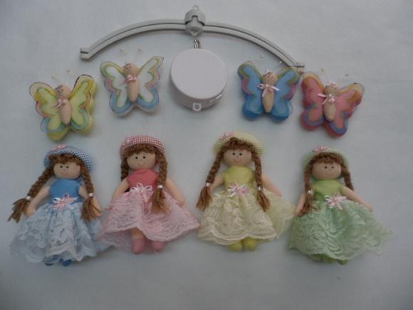 Móbile de berço musical menina.