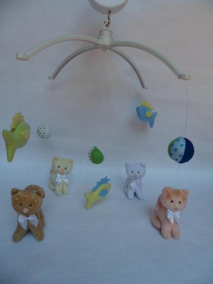 Móbile para berço artesanal gatinhos